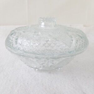 Bowl vntg molded glass Lidded Serving Pattern: Hearts‎ & Fleur De Lys 1970s